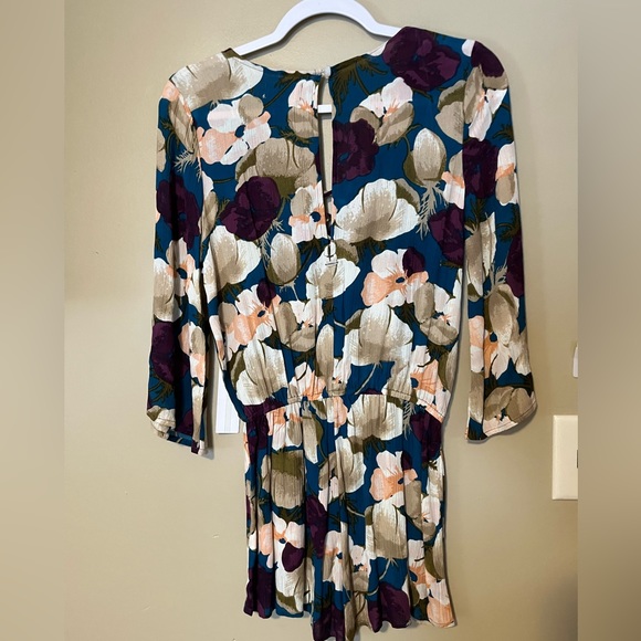 O’Neill Night Bloom Romper NWOT - Picture 4 of 5